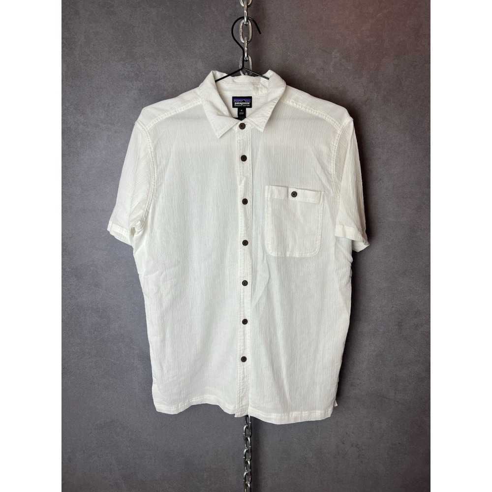 Patagonia Short Sleeve Shirt Men's Size Medium Organic Cotton White‎
